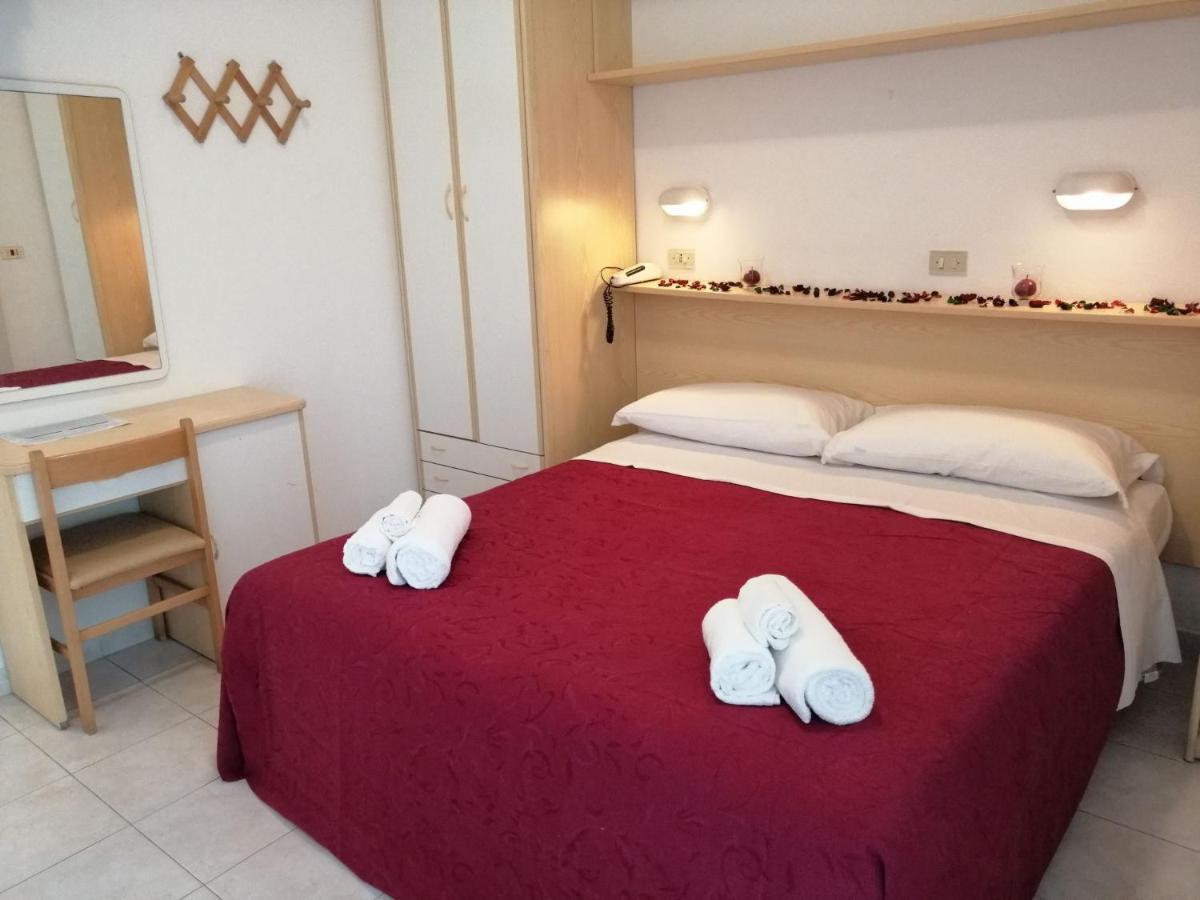 Hotel Alba Rimini Luaran gambar