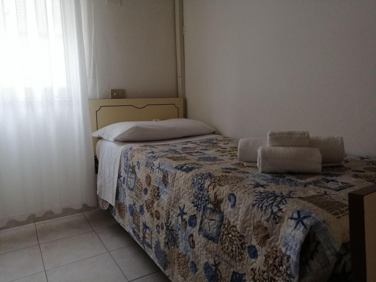 Hotel Alba Rimini Luaran gambar