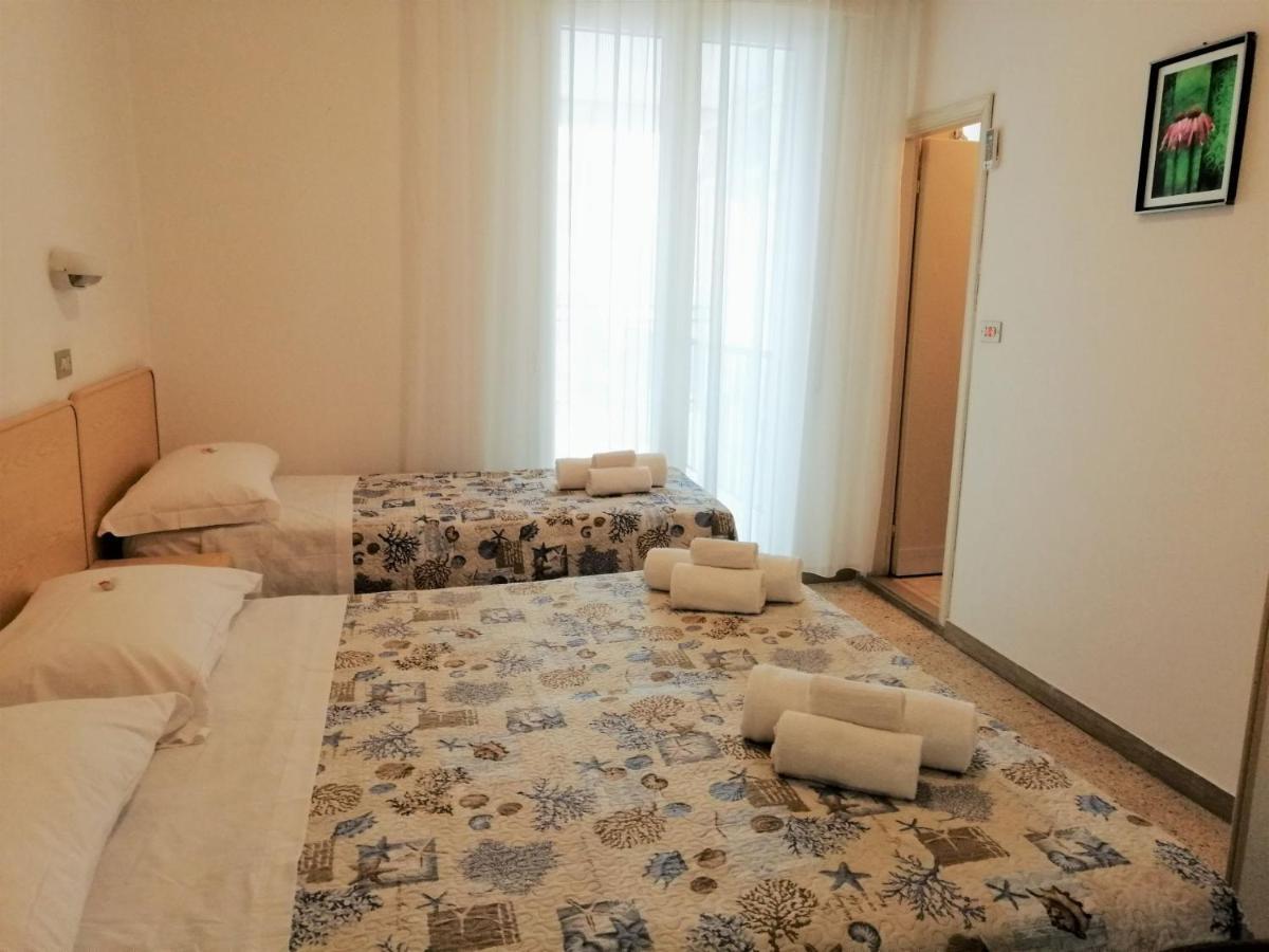 Hotel Alba Rimini Luaran gambar