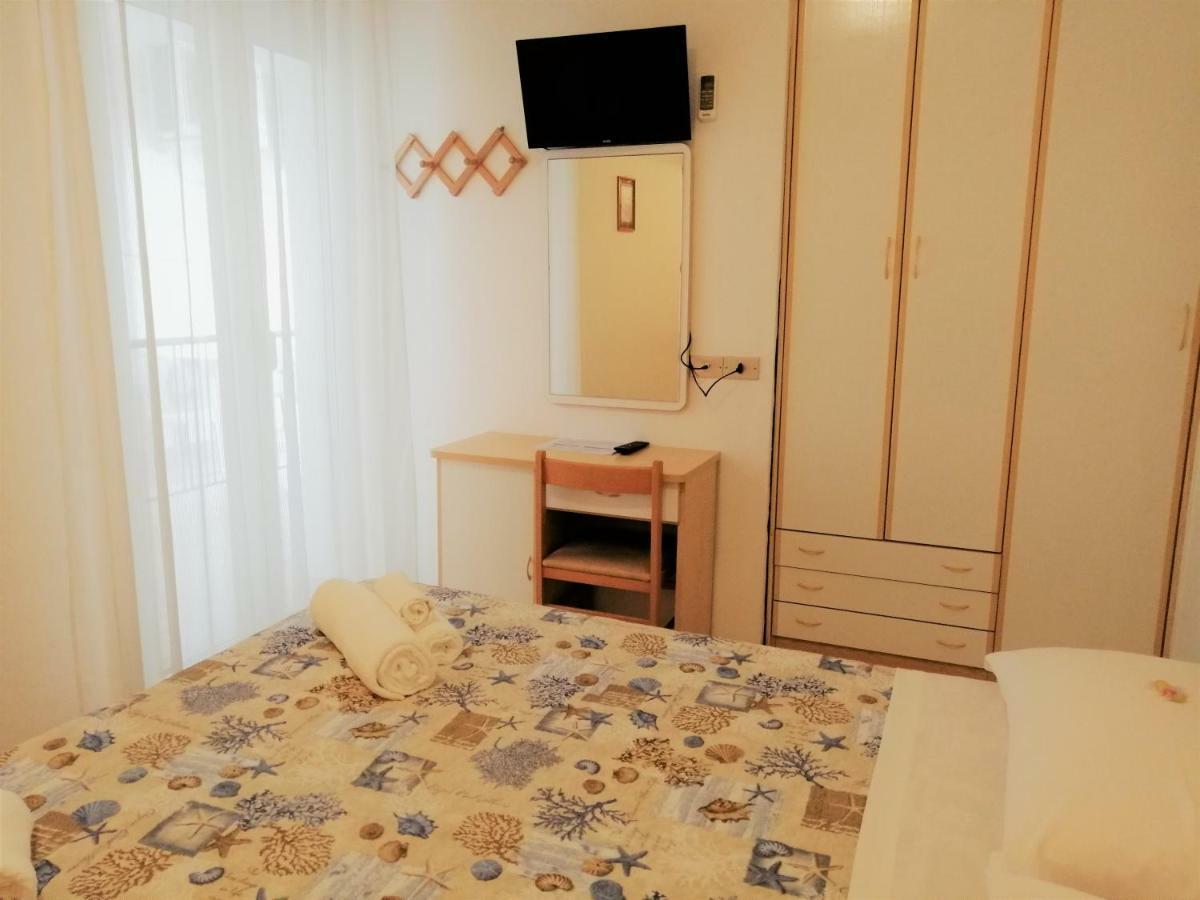 Hotel Alba Rimini Luaran gambar