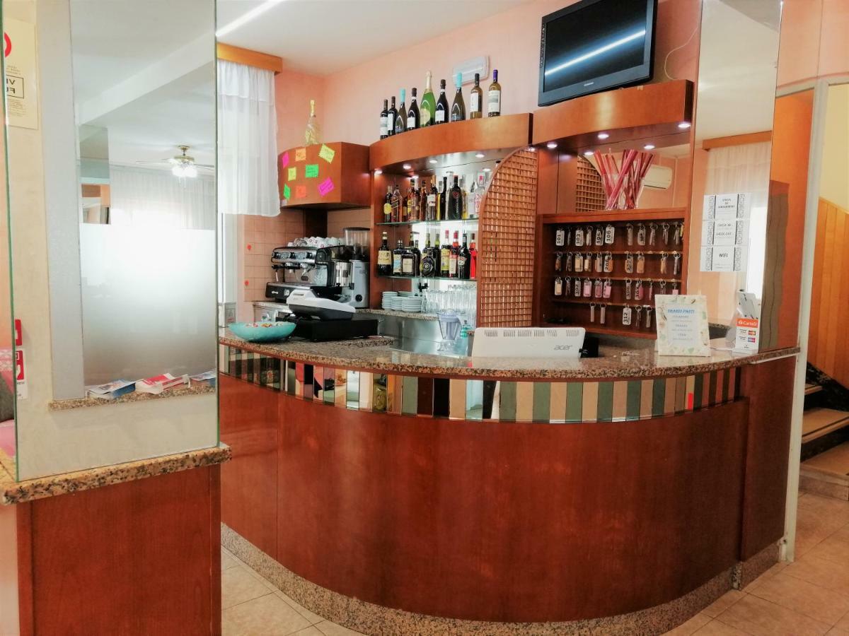 Hotel Alba Rimini Luaran gambar