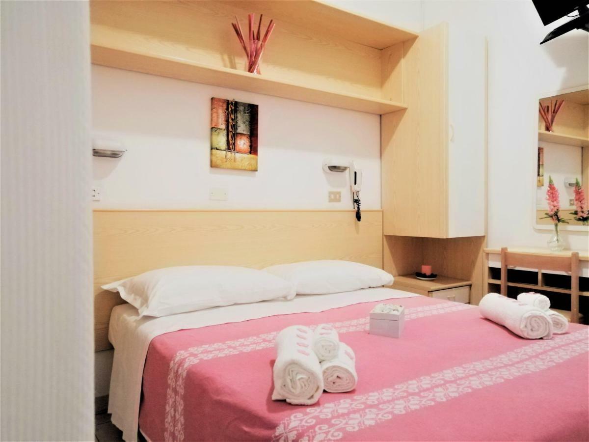 Hotel Alba Rimini Luaran gambar